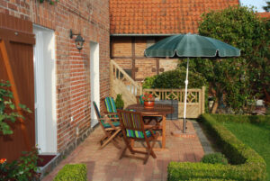 Ferienwohnung "Gartenzauber", Terrasse - Tourismushof Clewes Grün
