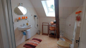 Ferienwohnung "Dahlienzauber" - Badezimmer