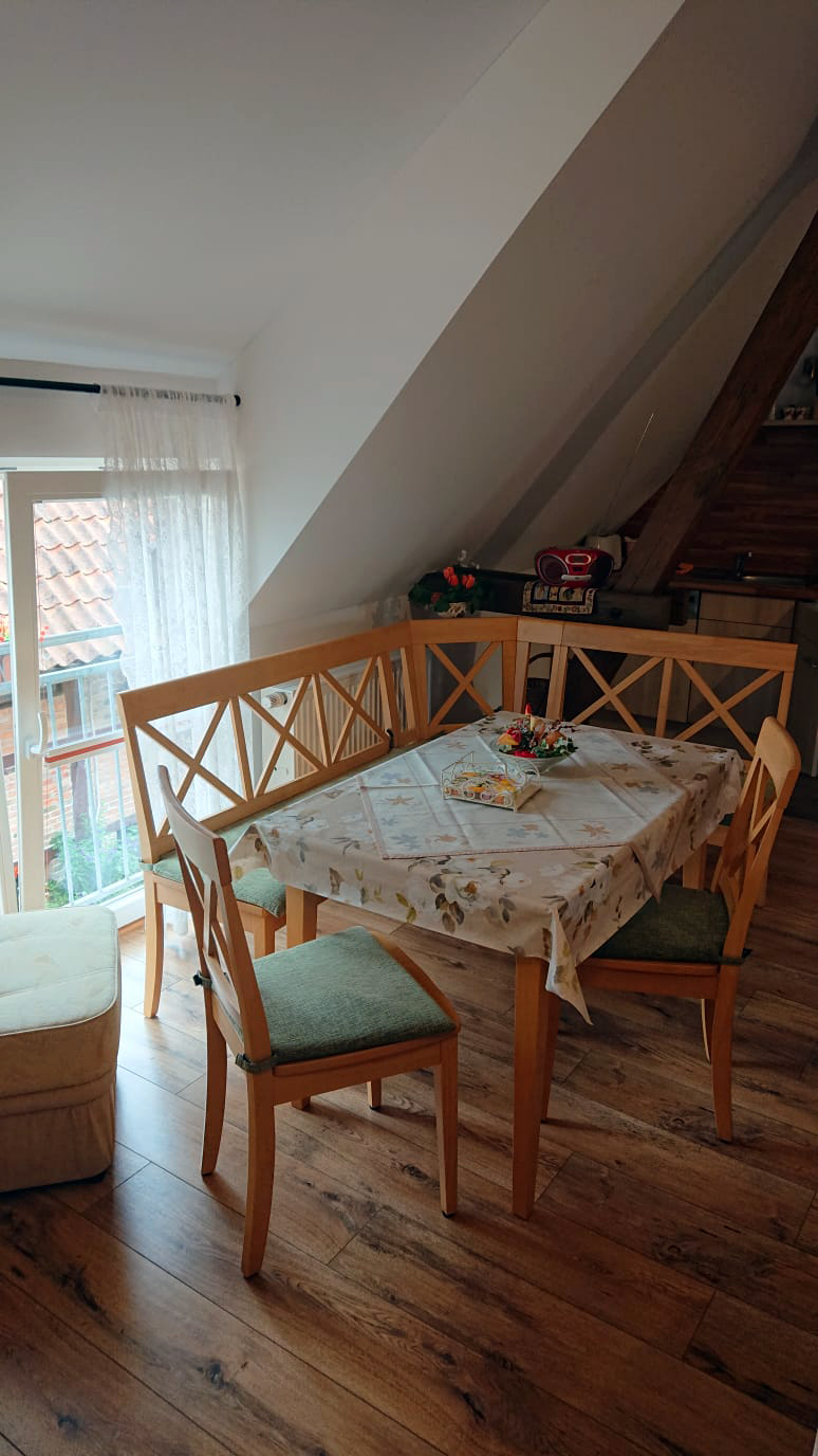 Ferienwohnung "Dahlienzauber" -Essbereich